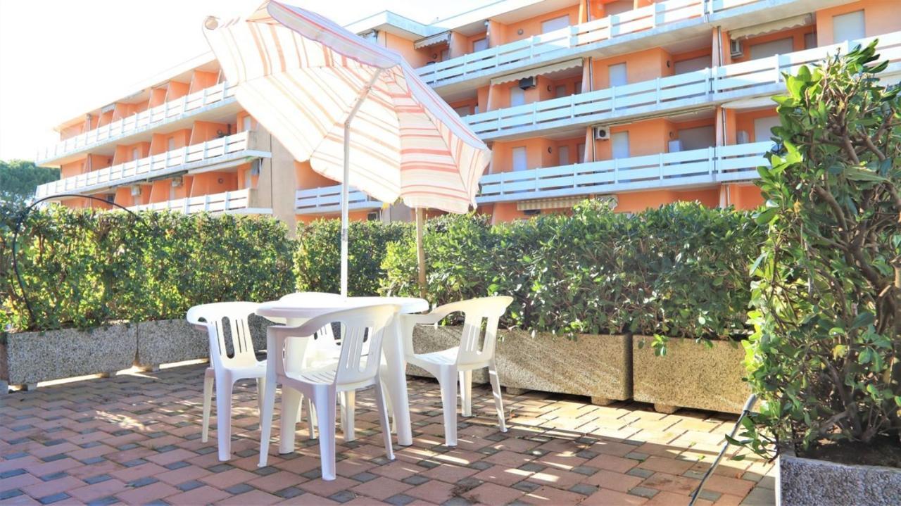 Condominio Biloba-Gemini Bibione Eksteriør billede