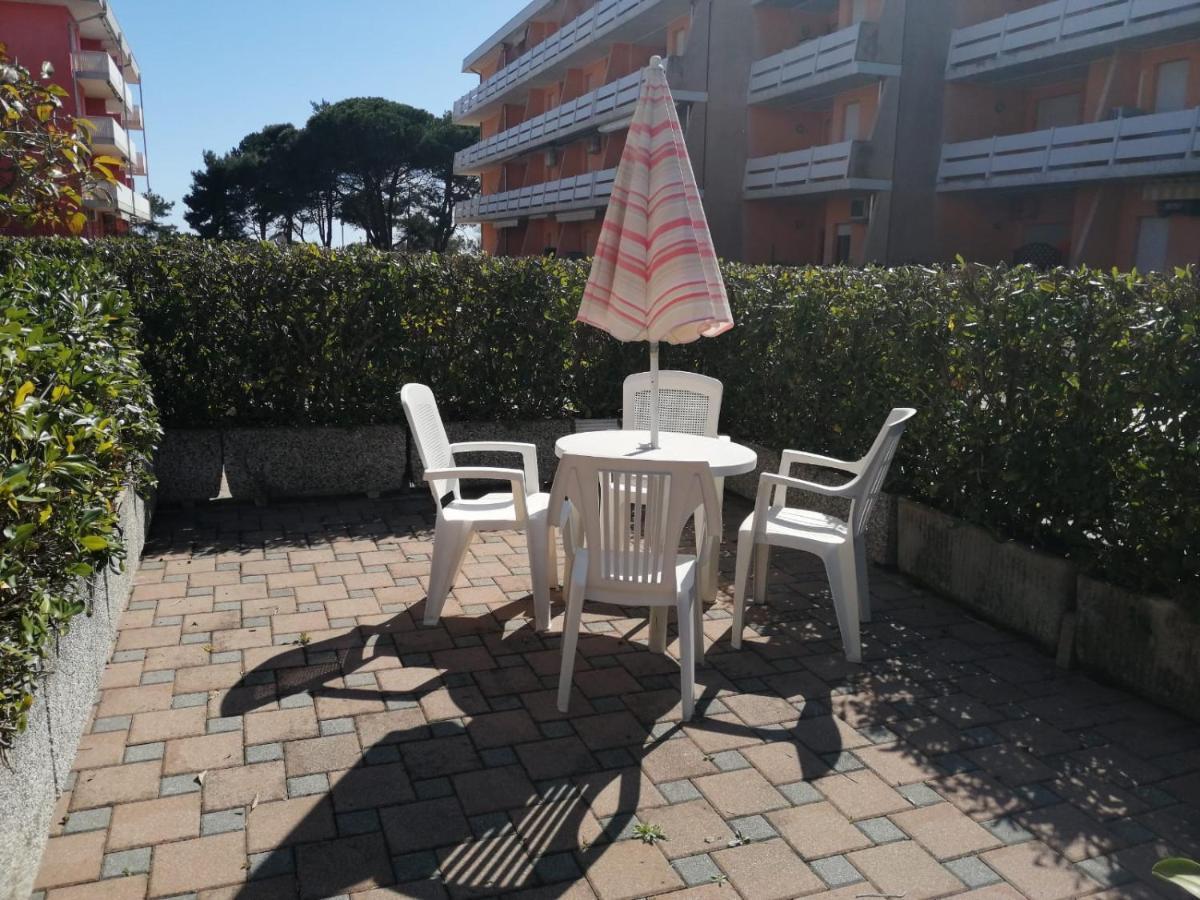 Condominio Biloba-Gemini Bibione Eksteriør billede